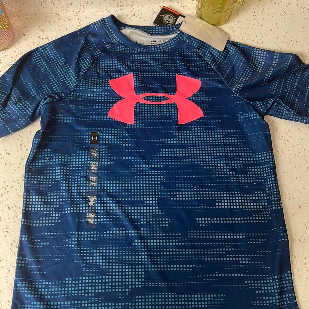 UnderArmour shirt